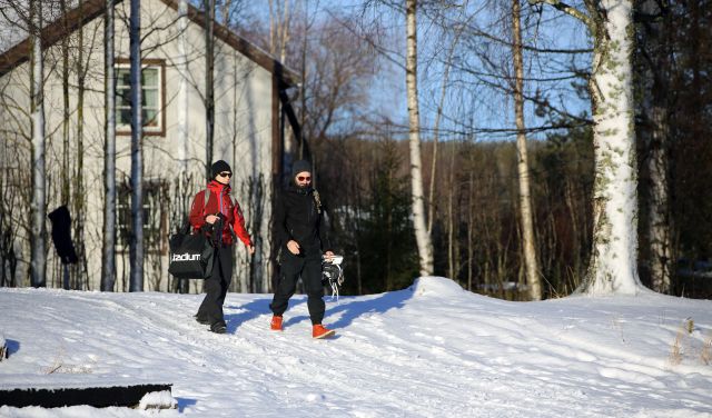 2016-01-30 På väg ned till isbanan ME L1290